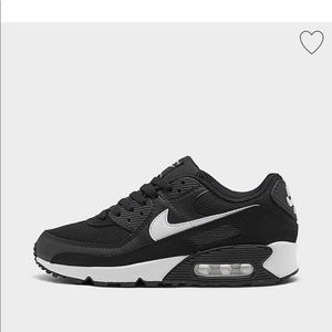 SOLD—Nike Womens Air max 90 sneakers